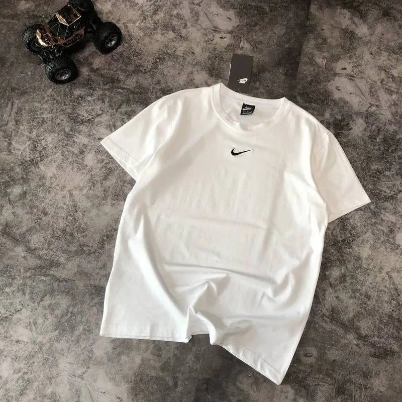 T-shirt Nike