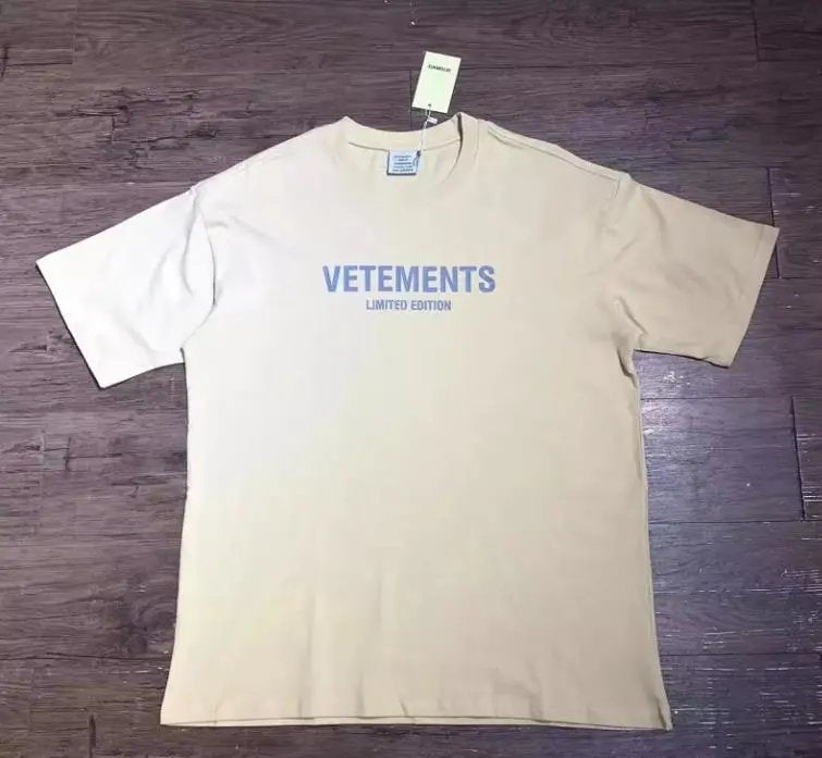 T-shirt Vetements